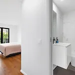 Style & Comfort | Balcony + Parking Apartament Porto