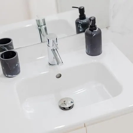 アパート Style & Comfort I Balcony & Parking ポルト