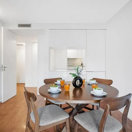 Style & Comfort I Balcony & Parking Apartment