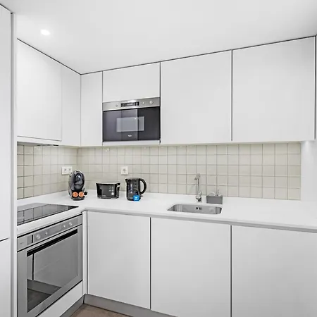 Style & Comfort | Balcony + Parking Lejlighed