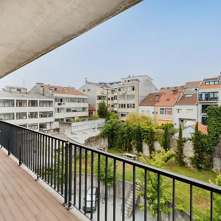 Style & Comfort | Balcony + Parking Lejlighed