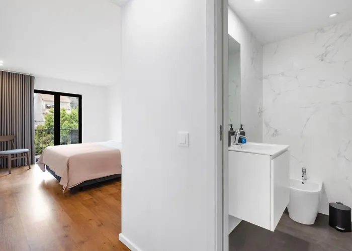 Style & Comfort | Balcony + Parking *