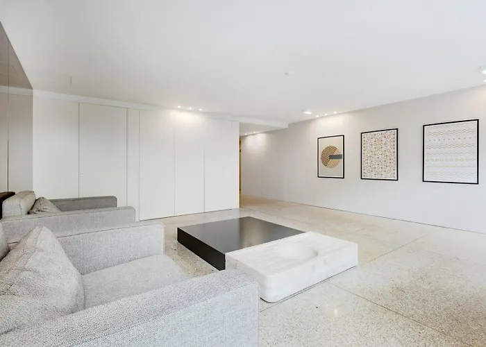 Style & Comfort | Balcony + Parking Πόρτο