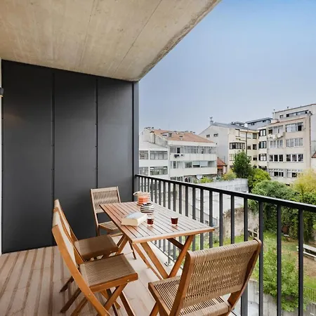 公寓 Style & Comfort | Balcony + Parking *